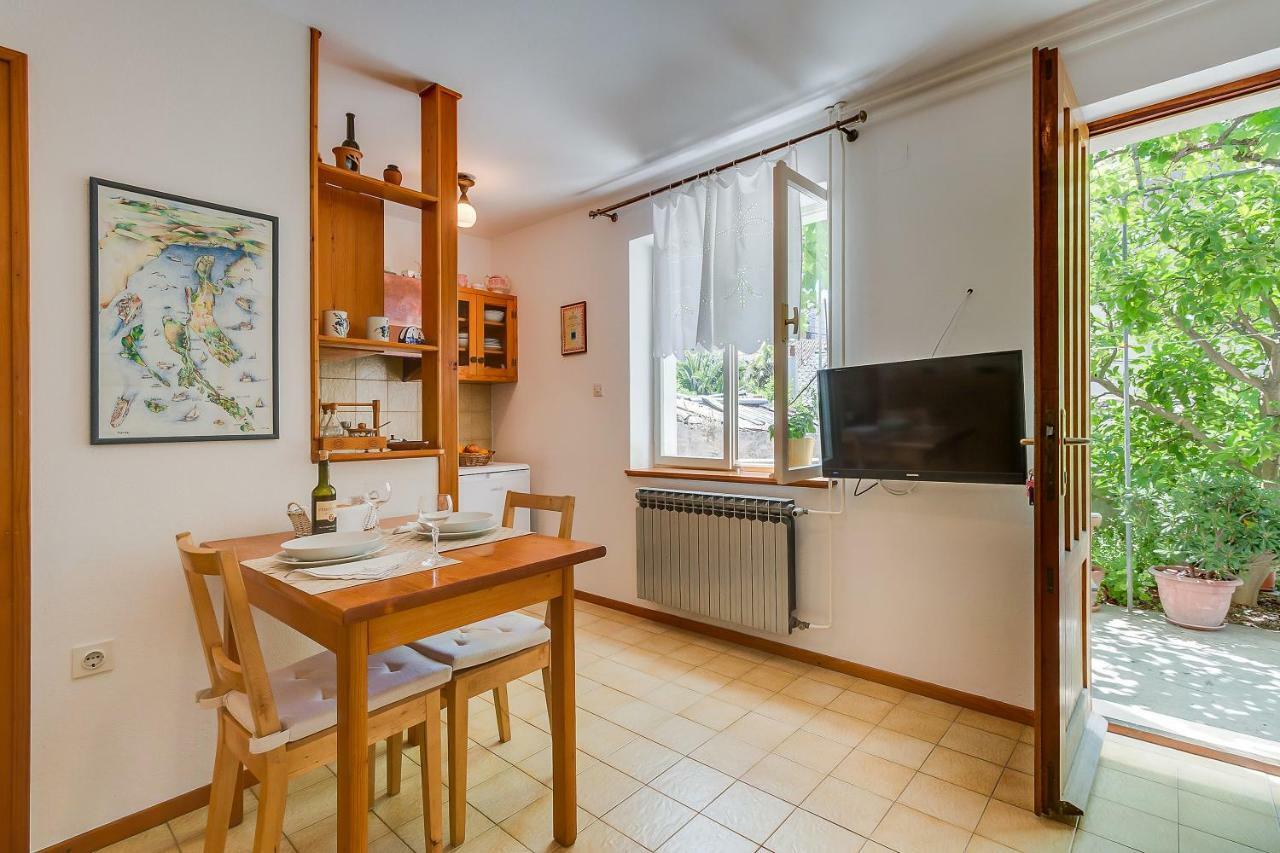 Apartman Pia مالي لوشينغْ المظهر الخارجي الصورة