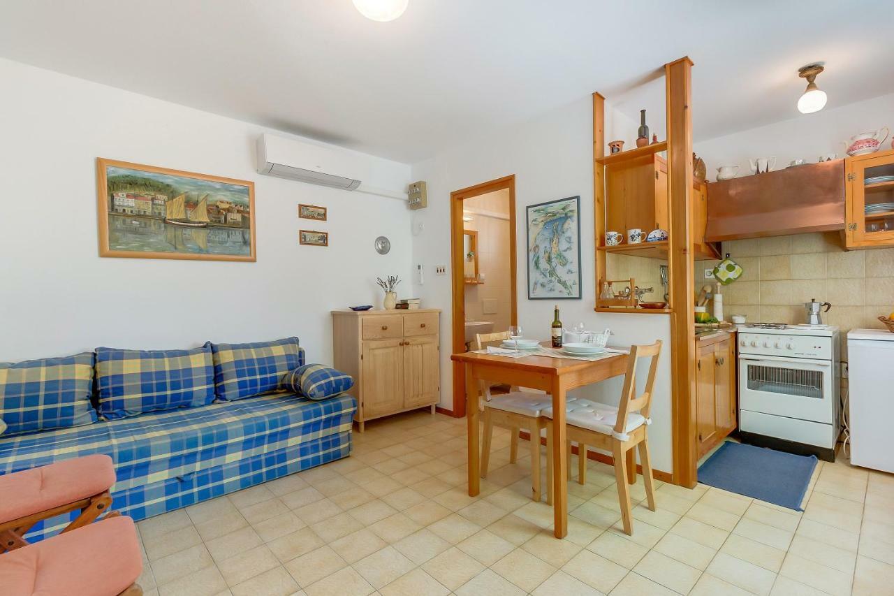 Apartman Pia مالي لوشينغْ المظهر الخارجي الصورة